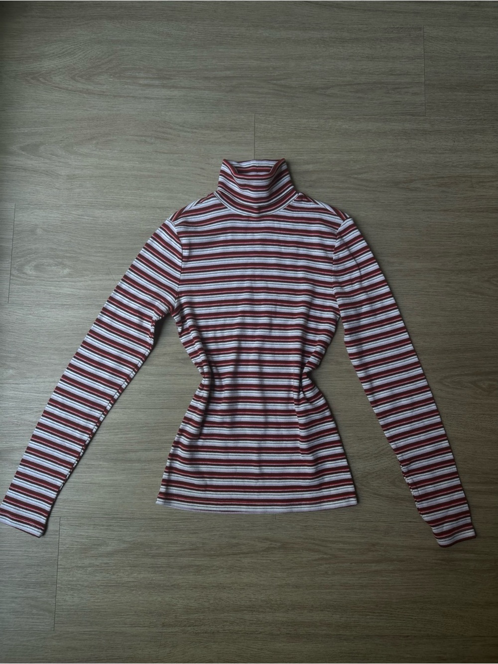 Signature by Levi Strauss Red & White Striped Turtleneck Long Sleeve Top